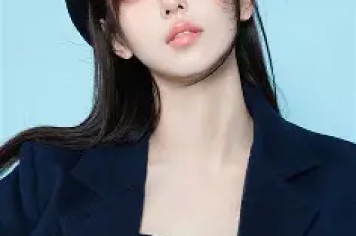 “miumiu陷害女明星”热搜 不看水印谁能看出来是童瑶？