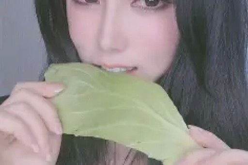 C罗宠妻送礼天花板登微博热搜！壕无人性