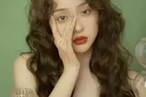 一人唱完20首感动全场观众！任素汐演唱会让全网直呼“真香”