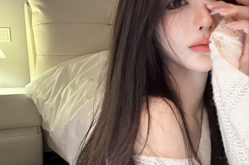 曝男明星KTV亲女网红
